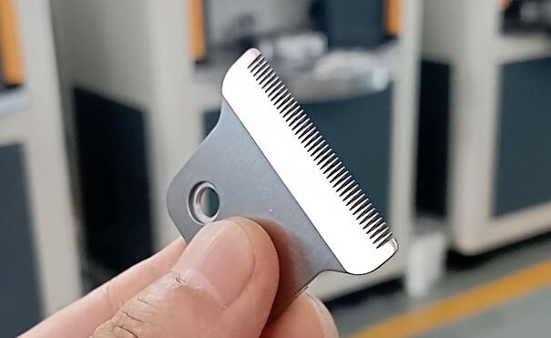你嘗試過(guò)用磨粒流給電推剪刀頭拋光嗎？效率高了幾百倍！