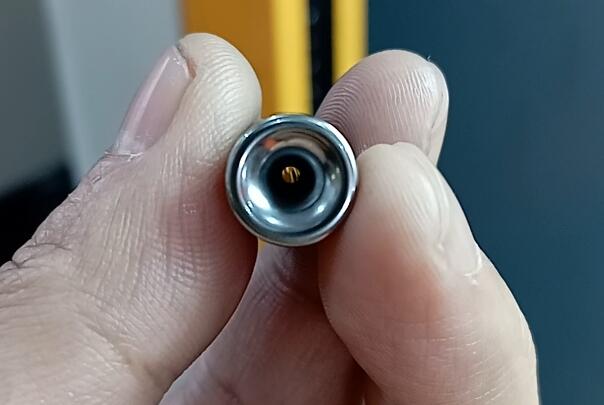 斯曼克高壓磨粒流用于鎢鋼小孔拋光，速度一定要快！
