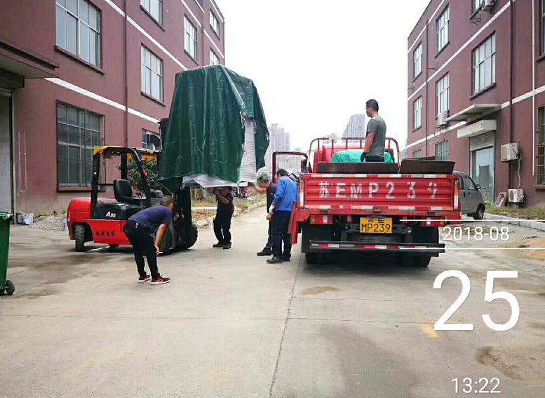 自動(dòng)<a href='http://www.lifemessy.com' target='_blank'><u>去毛刺機(jī)</u></a>
